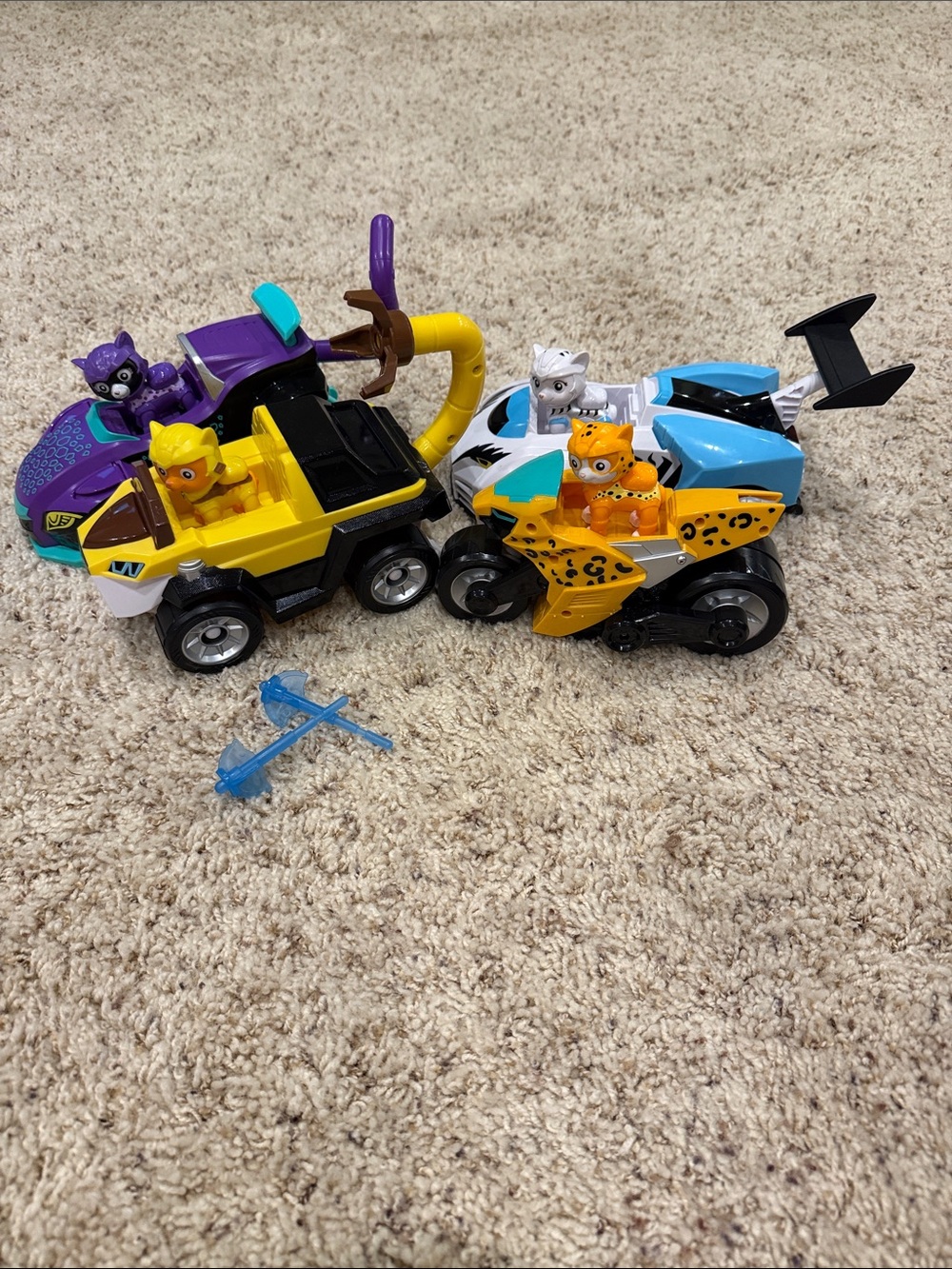 Paw Patrol Cat Pack Vehicles and Figurines Full Set of 4